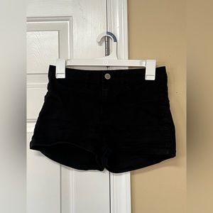 H&M Divided Black shorts